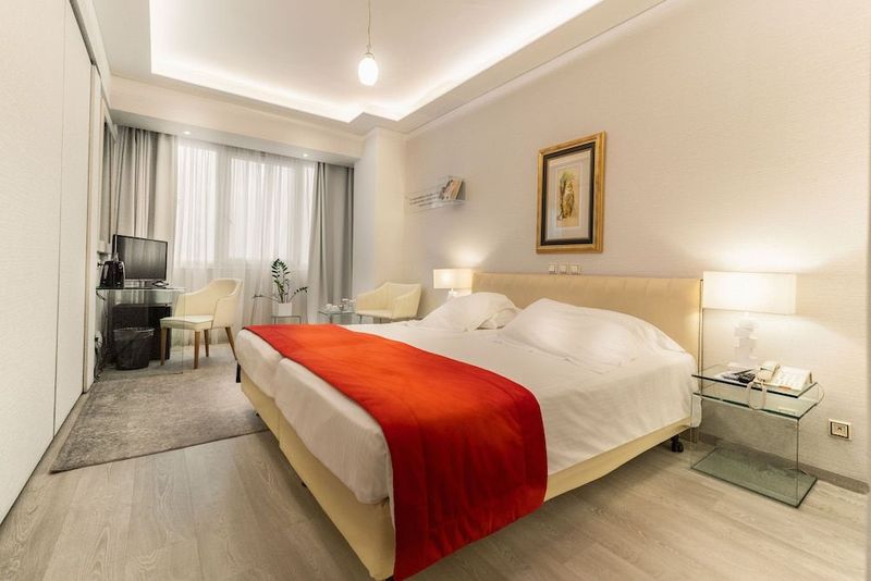 St. George Lycabettus Lifestyle Hotel - Image 4