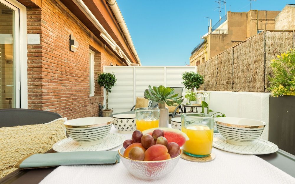 Mariano Cubi Aparthotel Barcelona - Image 1