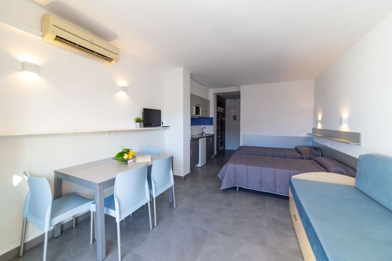 Inter2 Salou Apartments - Image 10