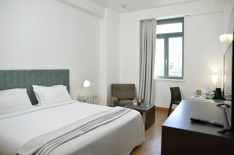 Eridanus Hotel - Image 5