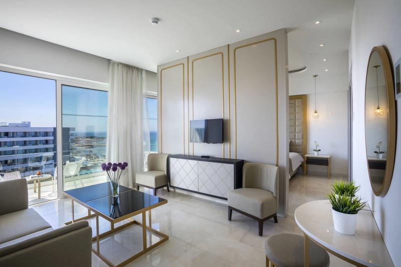 Constantinos The Great Beach Hotel - Image 7