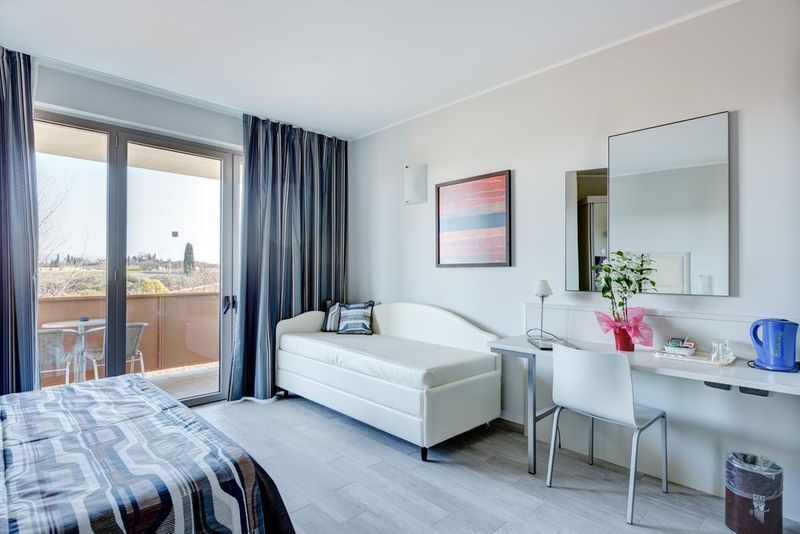 Parc Hotel - Image 6