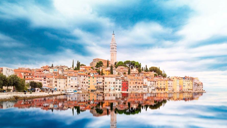 Utsikt til Rovinj på Istria i Kroatia
