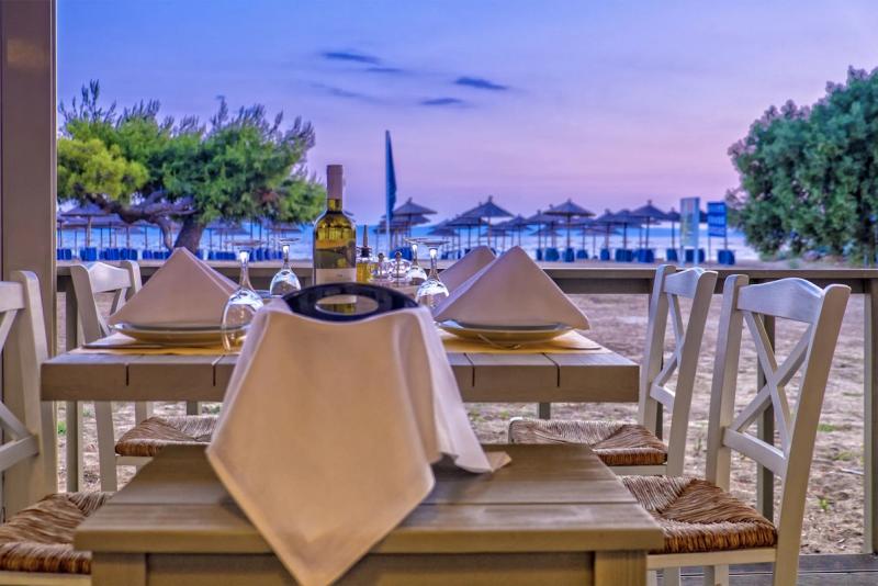 Lagomandra Beach Hotel - Image 4