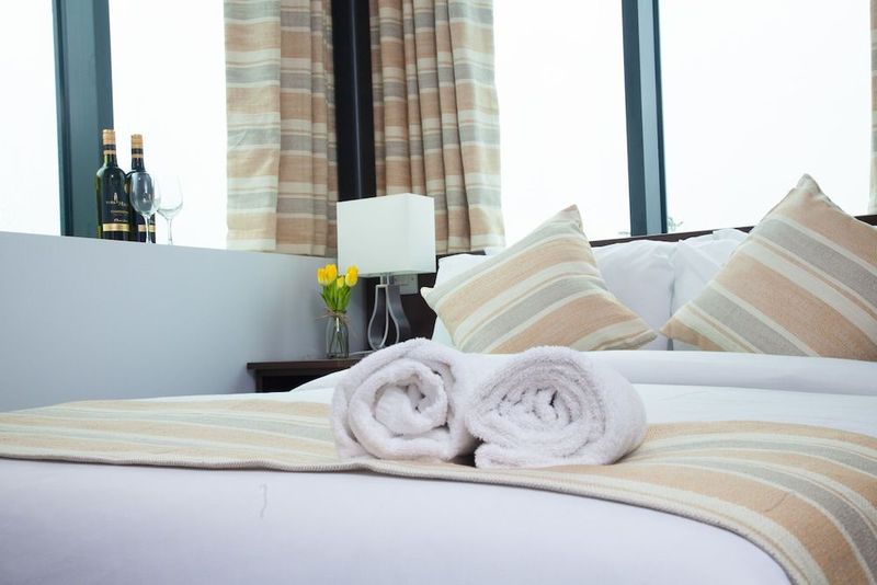 London City Airport Hotel - Image 2