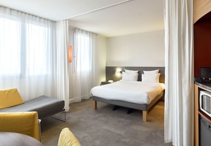 B&B HOTEL Paris Nord 18ème - Image 10