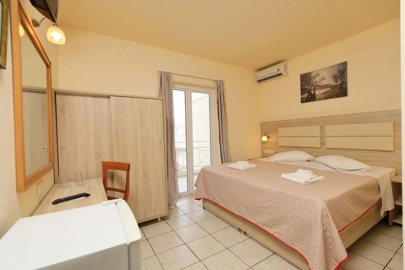 Eri Beach & Village - Image 6