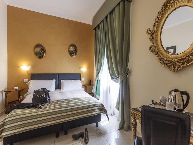 Hotel Regina Giovanna - Image 2