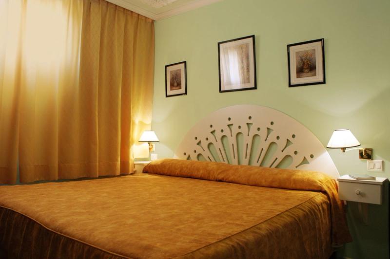 Hotel Rey Carlos - Image 3
