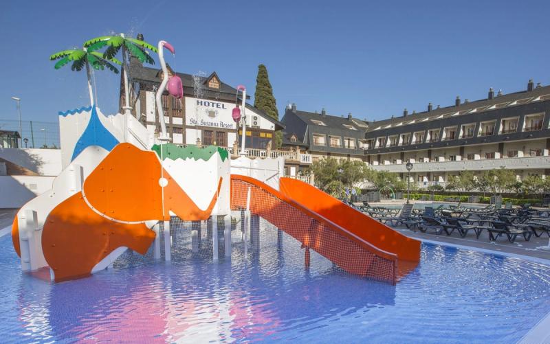 Santa Susana Resort - Image 2