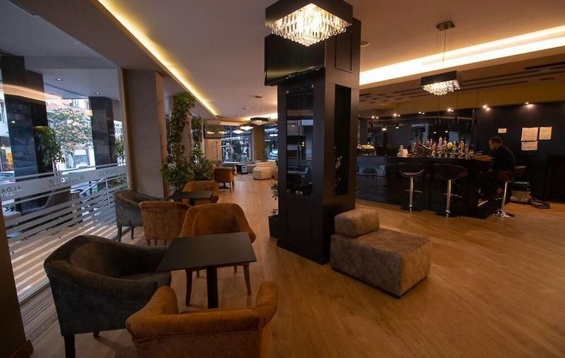 Albanopolis Hotel - Image 6