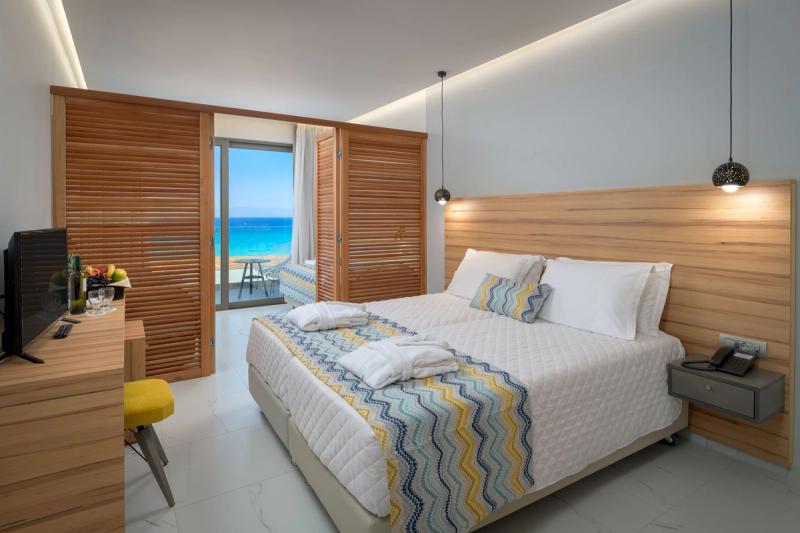 Avra Beach Resort Hotel & Bungalows - Image 4