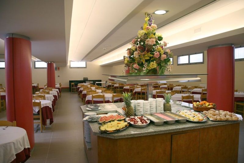 Tossa Beach Center - Image 8