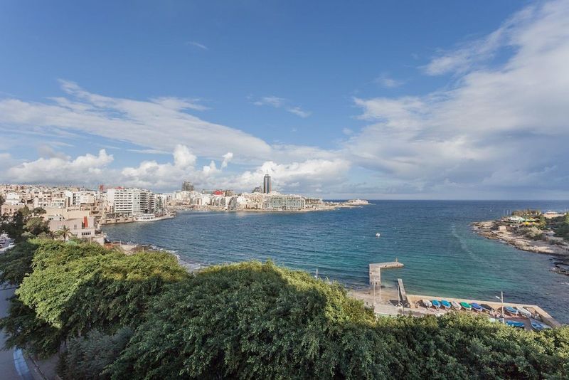 Plaza Regency Hotels - Image 9