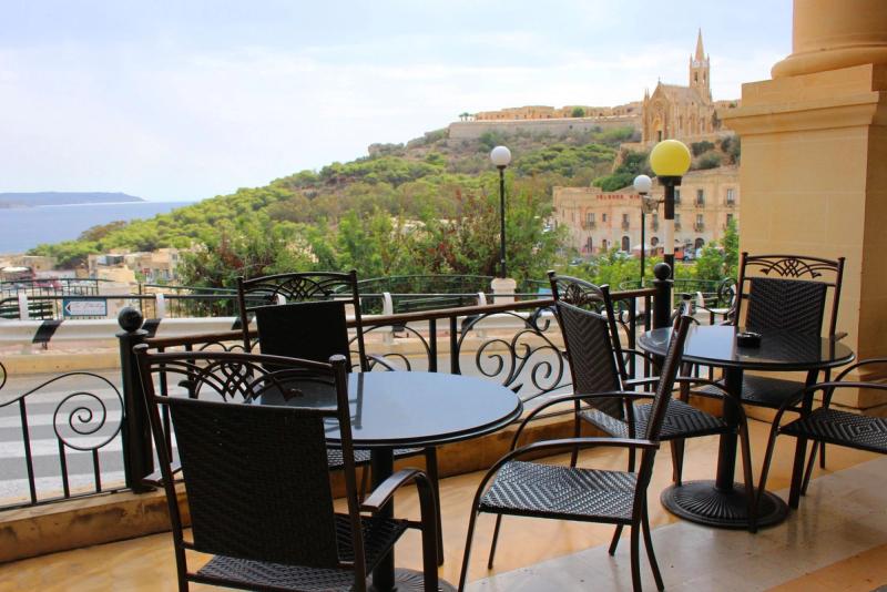 Grand Hotel Gozo - Image 5