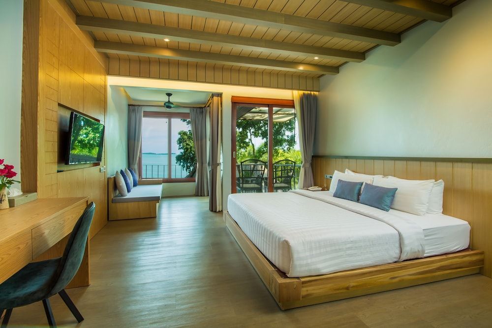 Coral Cliff Beach Resort - Image 6