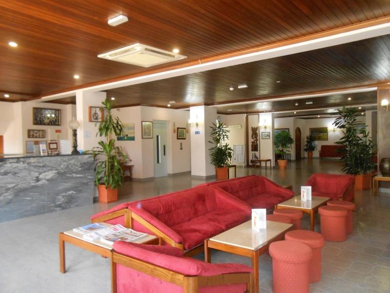 Boutique Hotel Marina S. Roque - Image 7