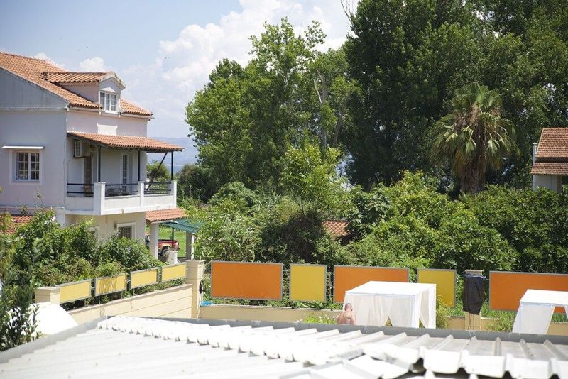 Antony's Complex - Image 7