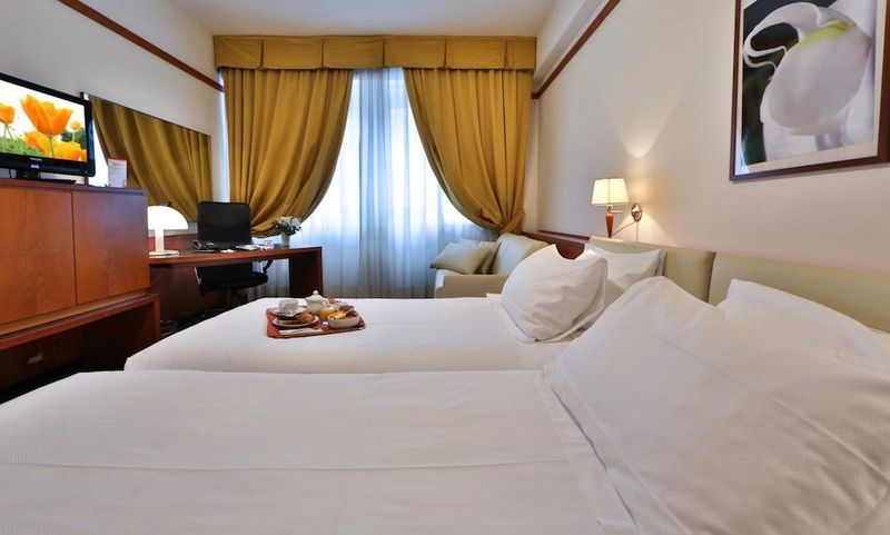Best Western City Hotel - Image 2