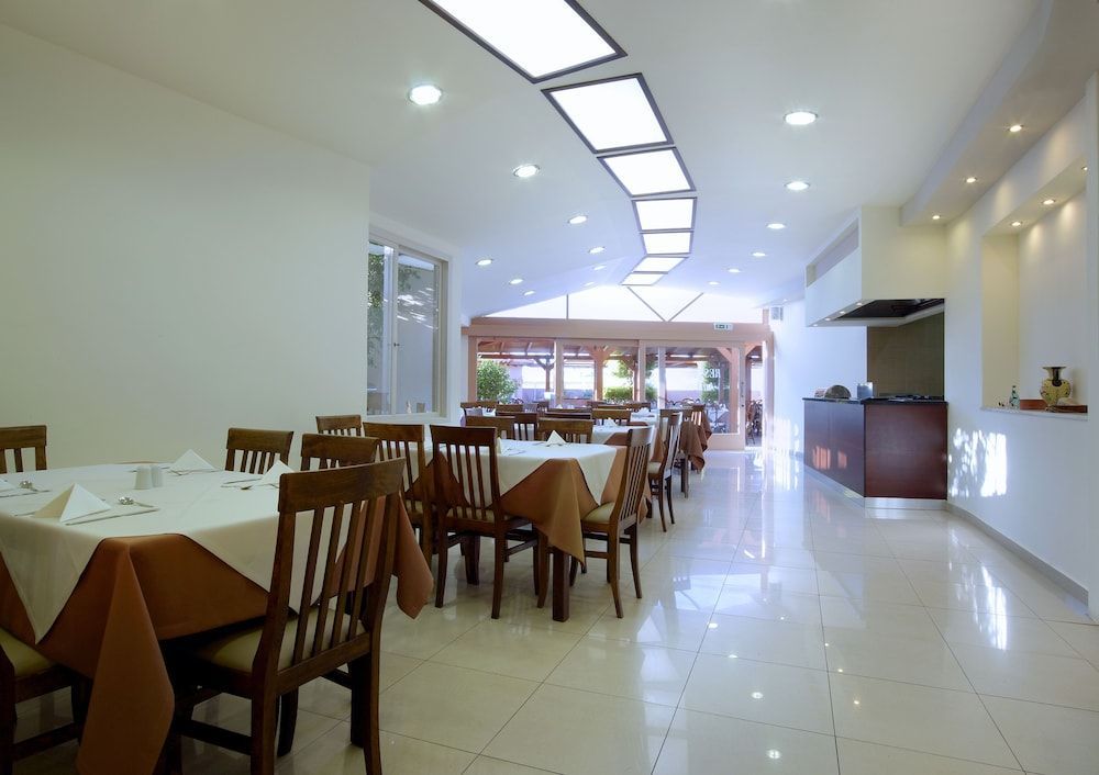 Katrin Hotel & Bungalows - Image 7
