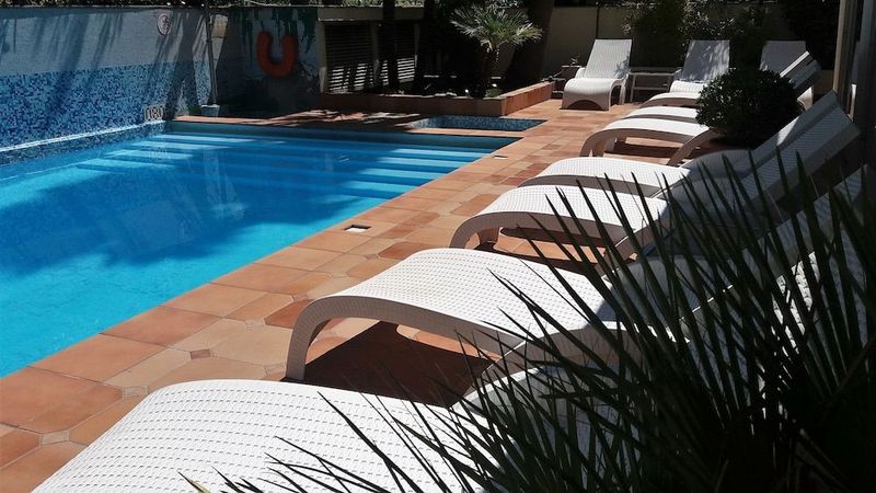Hotel Amarante Cannes - Image 6