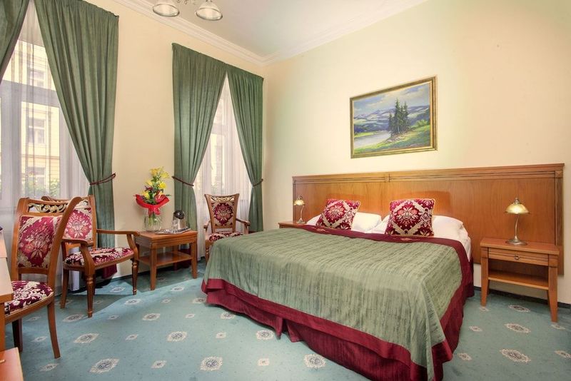 Green Garden Hotel - Image 4