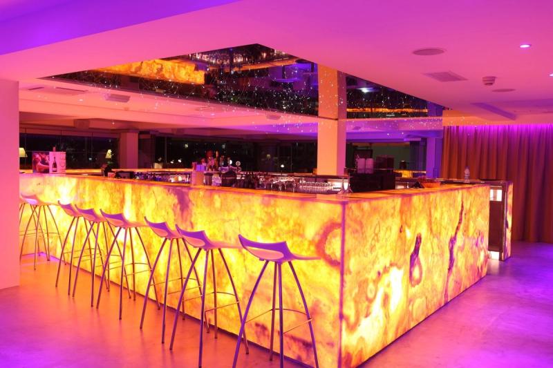 Odessa Beach Hotel - Image 5