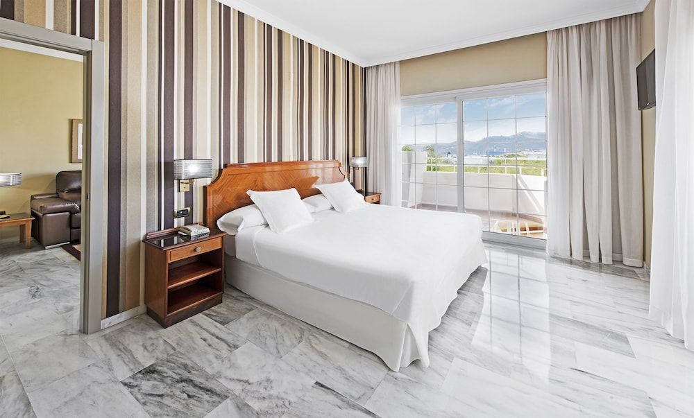 Elba Motril Beach & Business Hotel - Image 4