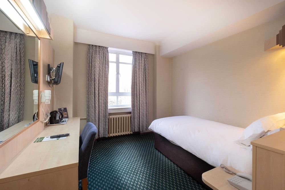Tavistock Hotel - Image 6
