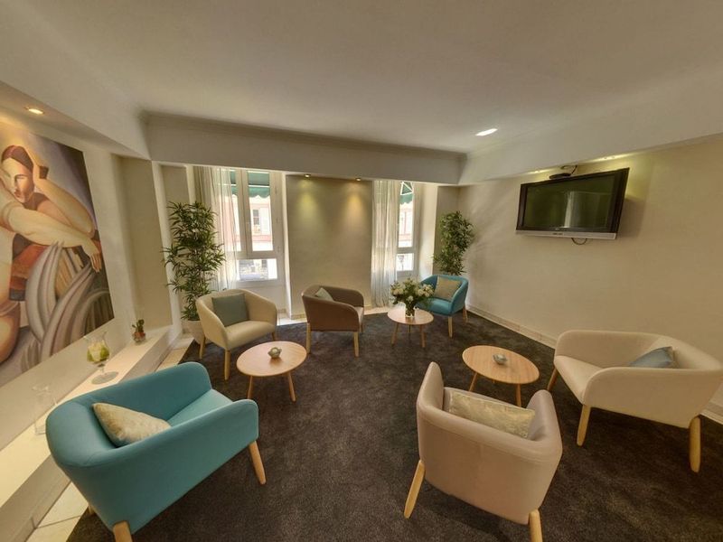 Hotel Univers - Image 6