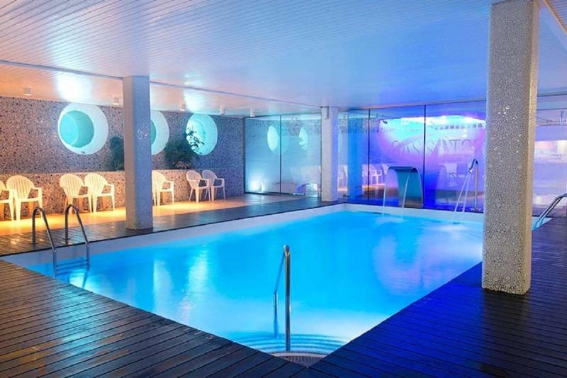 GHT Oasis Tossa & Spa - Image 10