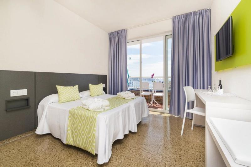 Cook's Club Calvia Beach - Image 2