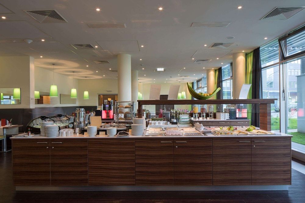Austria Trend Hotel Doppio - Image 8