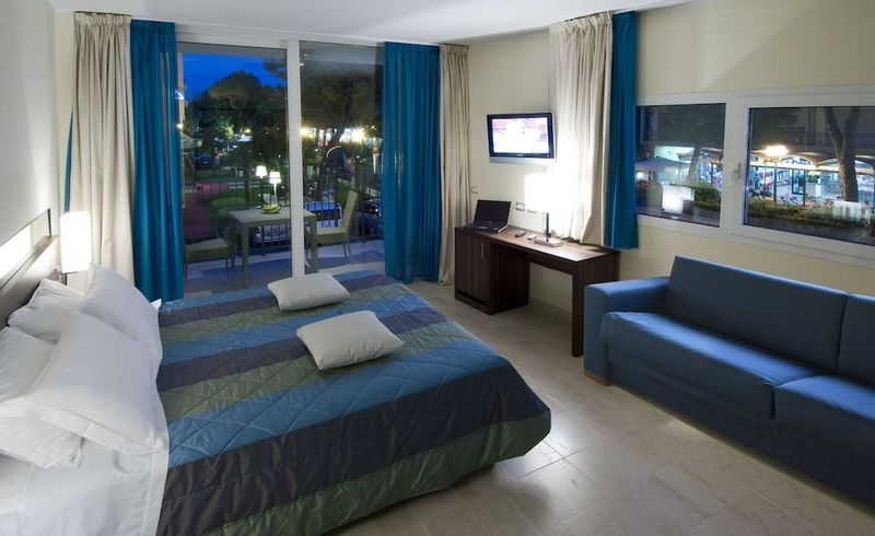 Mercure Rimini Lungomare - Image 4