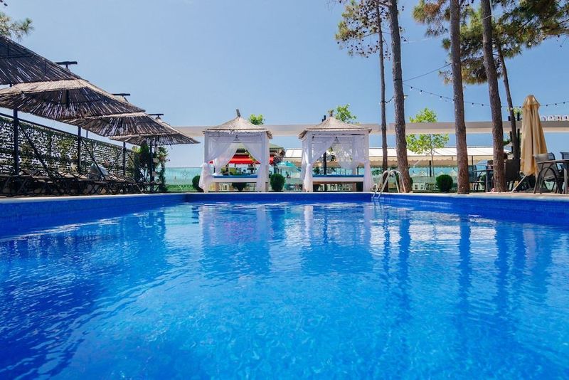Albanian Star Hotel - Image 10