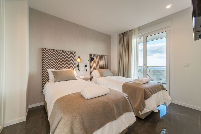 Ahoy Apartments - Image 3
