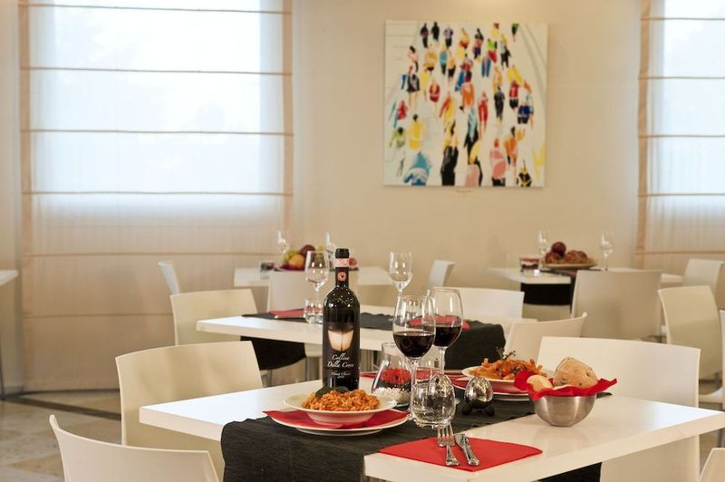 CDH Hotel Bologna - Image 5