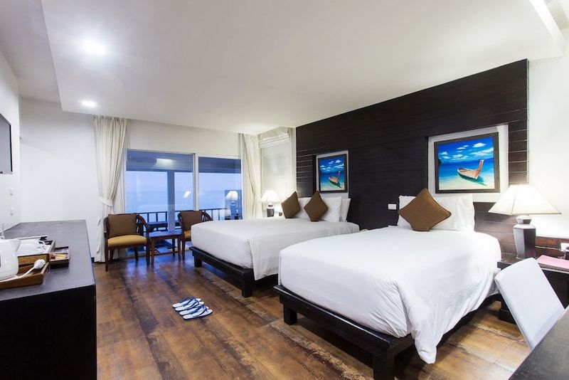 Chaweng Cove Beach Resort - Image 10