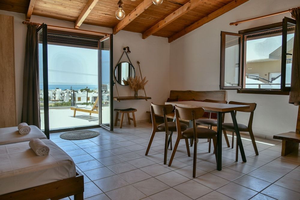 Iraklis Apartments - Image 9