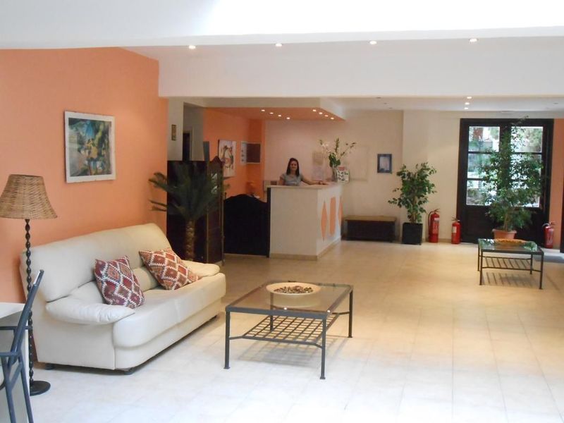 Annaliza Aparthotel - Image 10