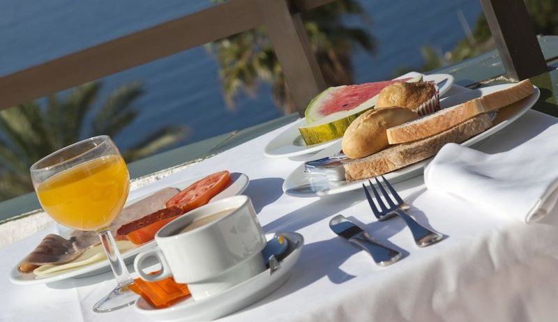 TRH Jardin del Mar Hotel - Image 4