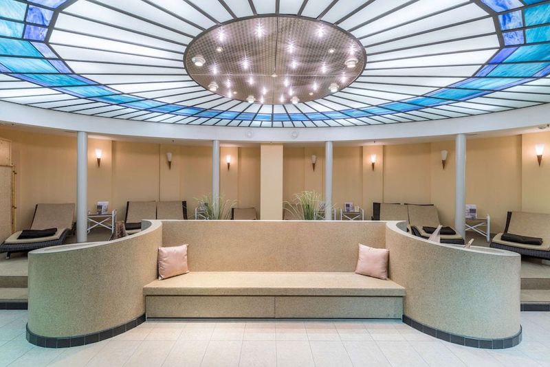 Park Inn by Radisson Berlin Alexanderplatz - Image 6
