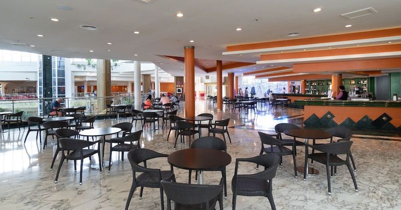 Hotel Flamingo Oasis - Image 8