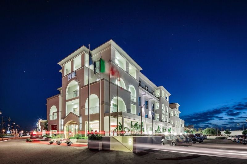 Jazz Hotel - Image 10