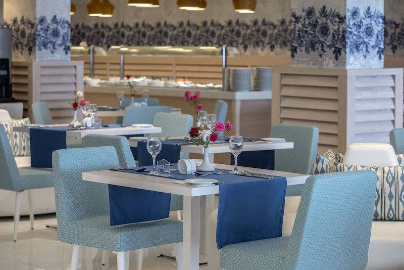 Odessa Beach Hotel - Image 6