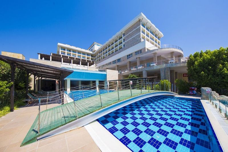 Horus Paradise Luxury Resort - Image 7