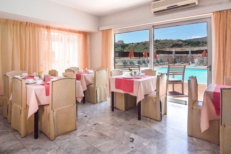 Hermes Hotel - Image 4