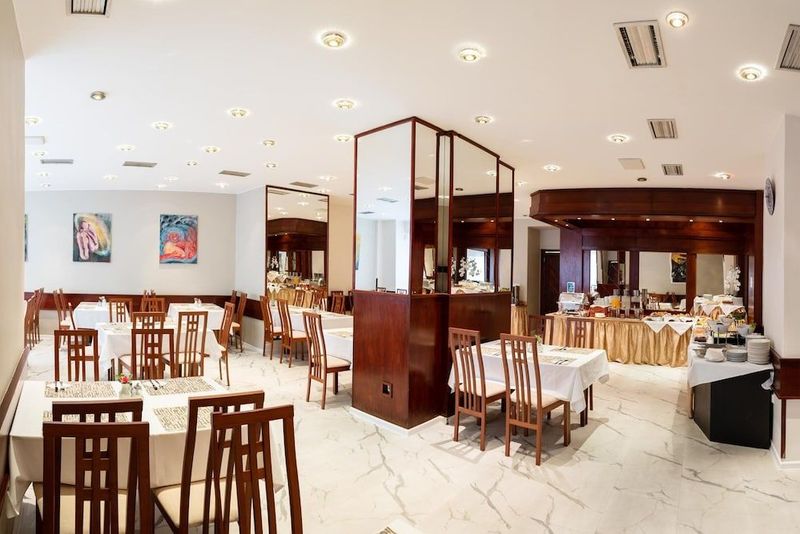 Hotel Harmony - Image 4