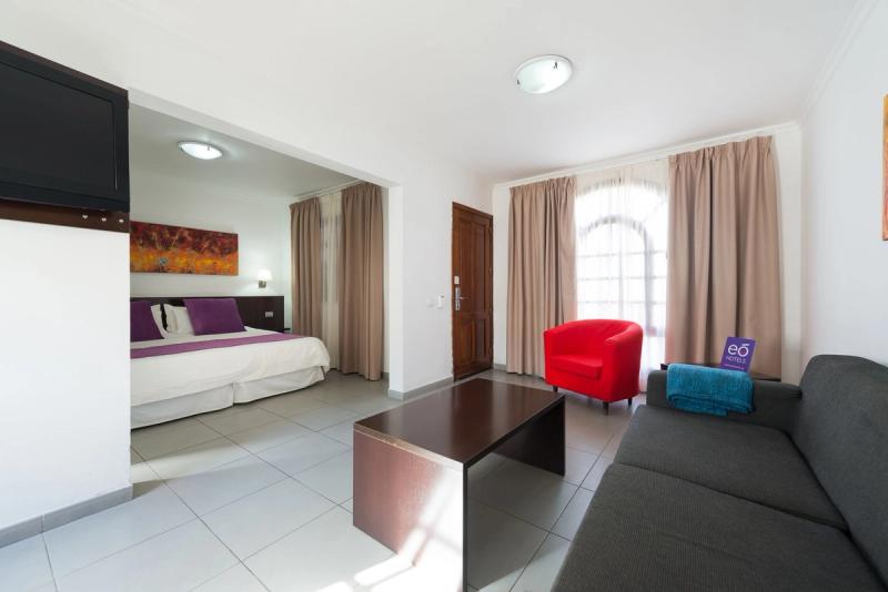 eo Suite Hotel Jardin Dorado - Image 3