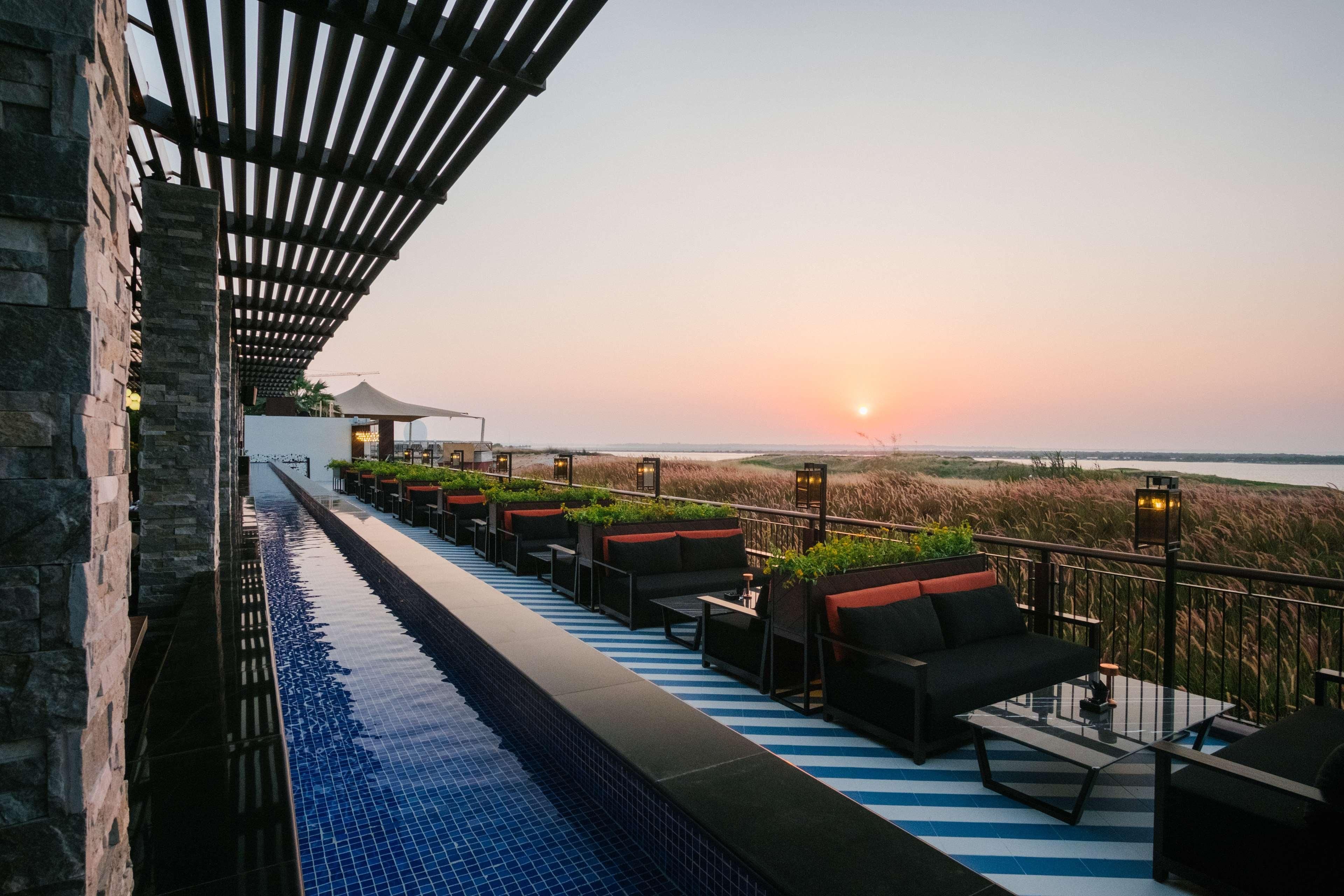 Park Inn by Radisson Abu Dhabi Yas Island - Image 10